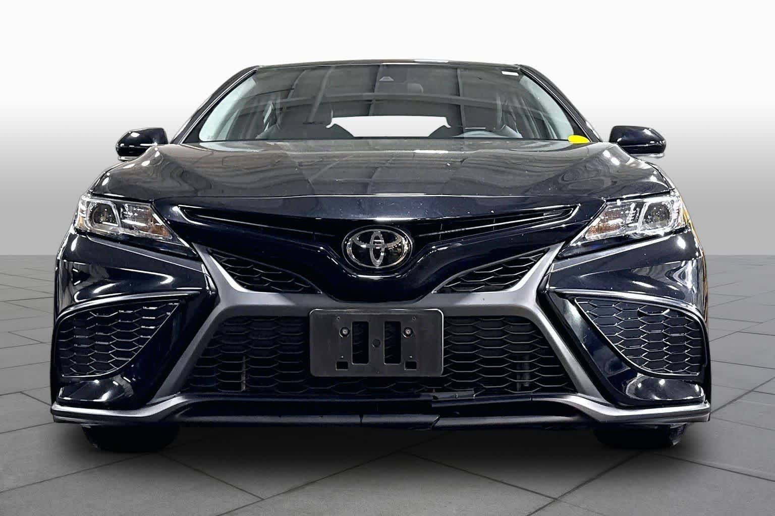Used 2024 Midnight Black Metallic Toyota SE image 4