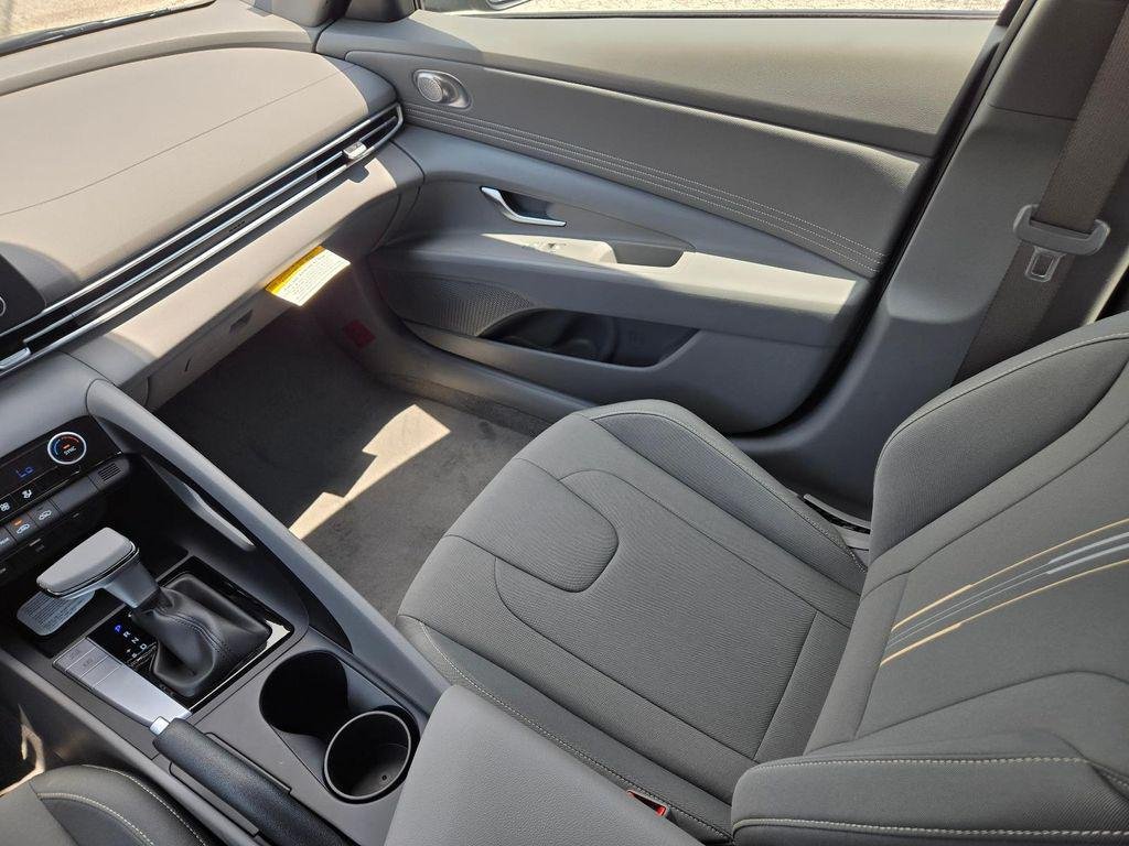 New 2026 Black Hyundai SEL Sport image 19