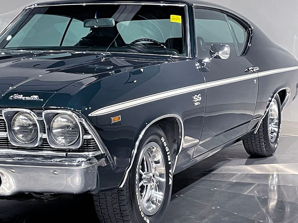 Used 1969 Green Chevrolet  image 16