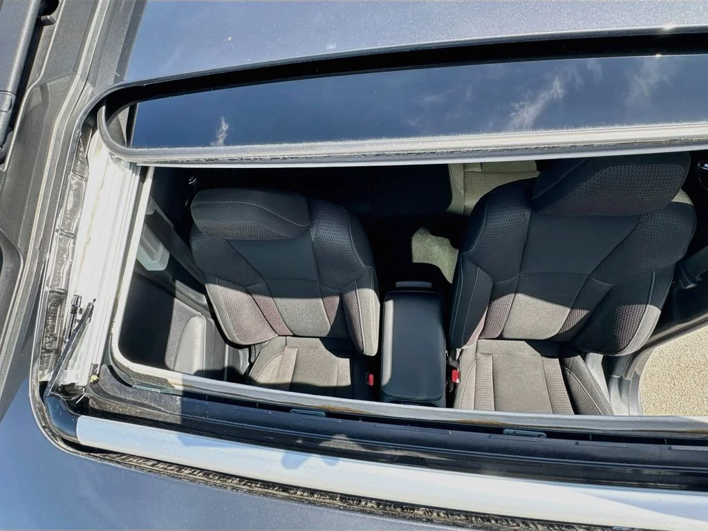 Used 2020 Gray Subaru Premium image 26