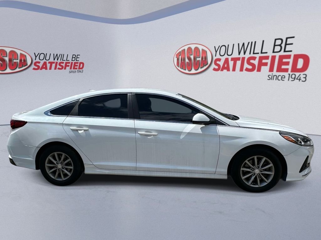 Used 2019 Hyundai Sonata SE with VIN 5NPE24AF5KH757668 for sale in Hartsdale, NY