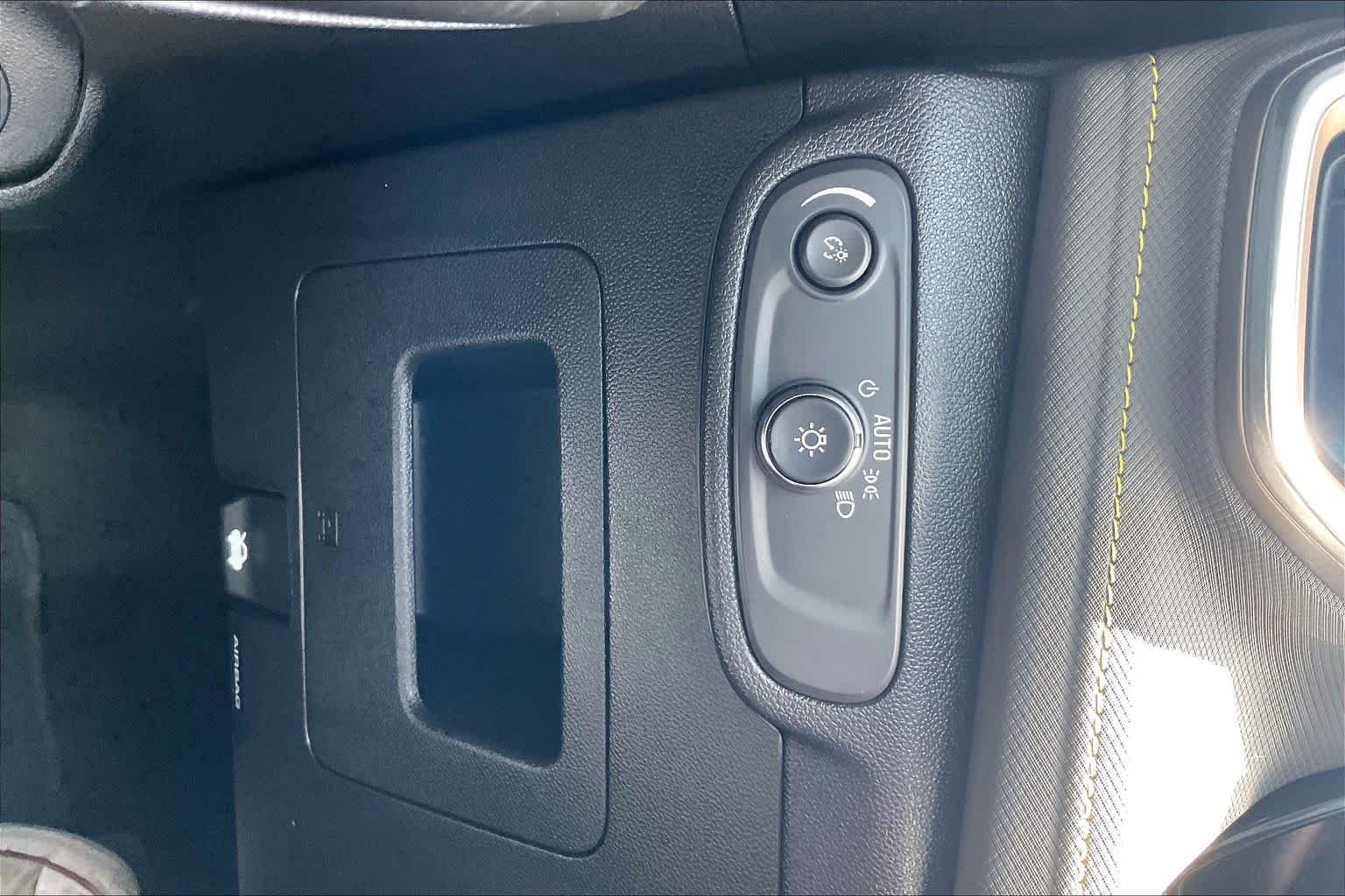 Used 2024 Fountain Blue Chevrolet ACTIV image 34