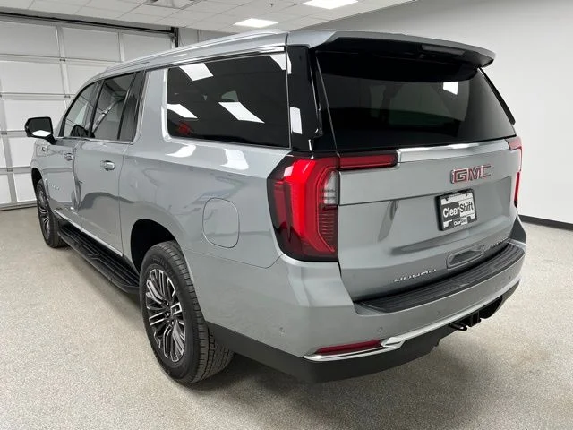 Used 2025 Gray GMC Elevation image 8