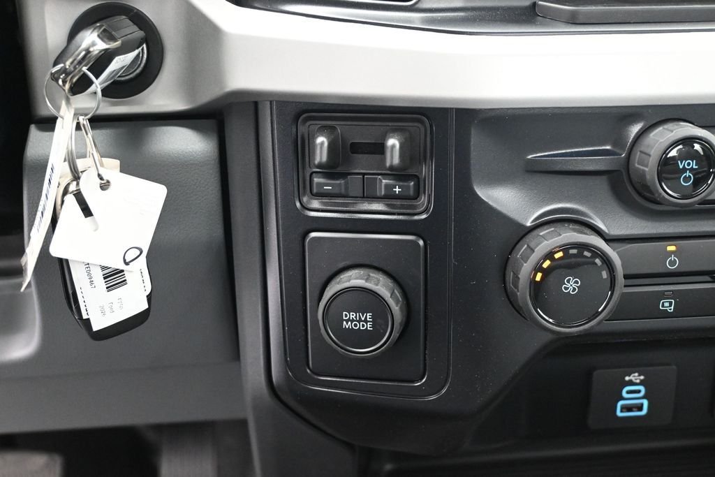 New 2026 Oxford White Ford XL image 15