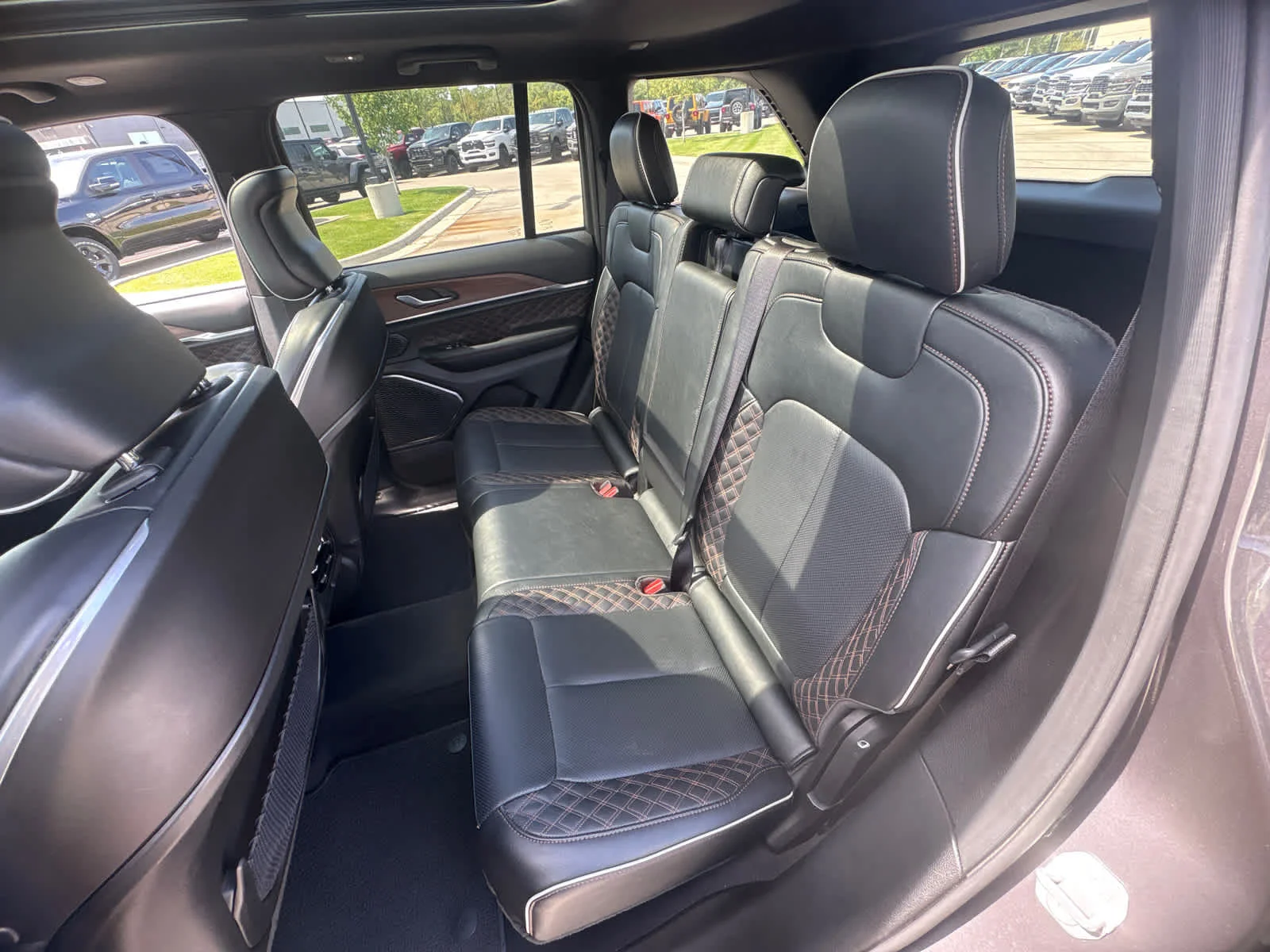 Used 2025 Baltic Gray Metallic Clearcoat Jeep Summit image 13