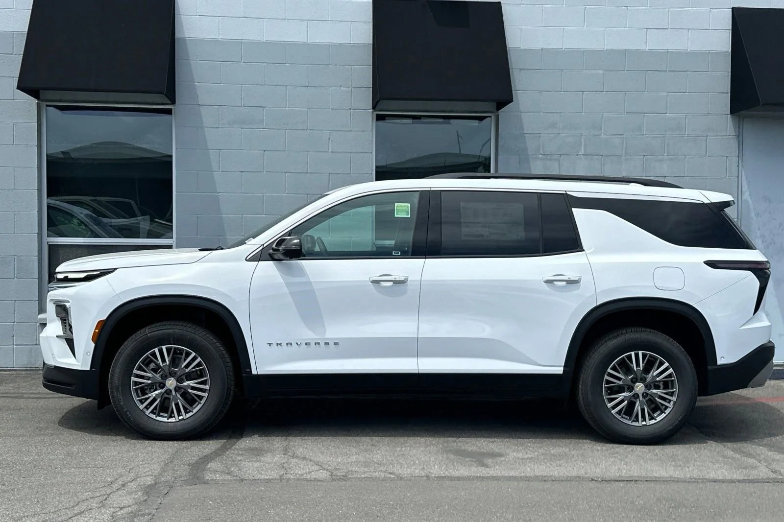 2025 Chevrolet Traverse LT - Photo 7