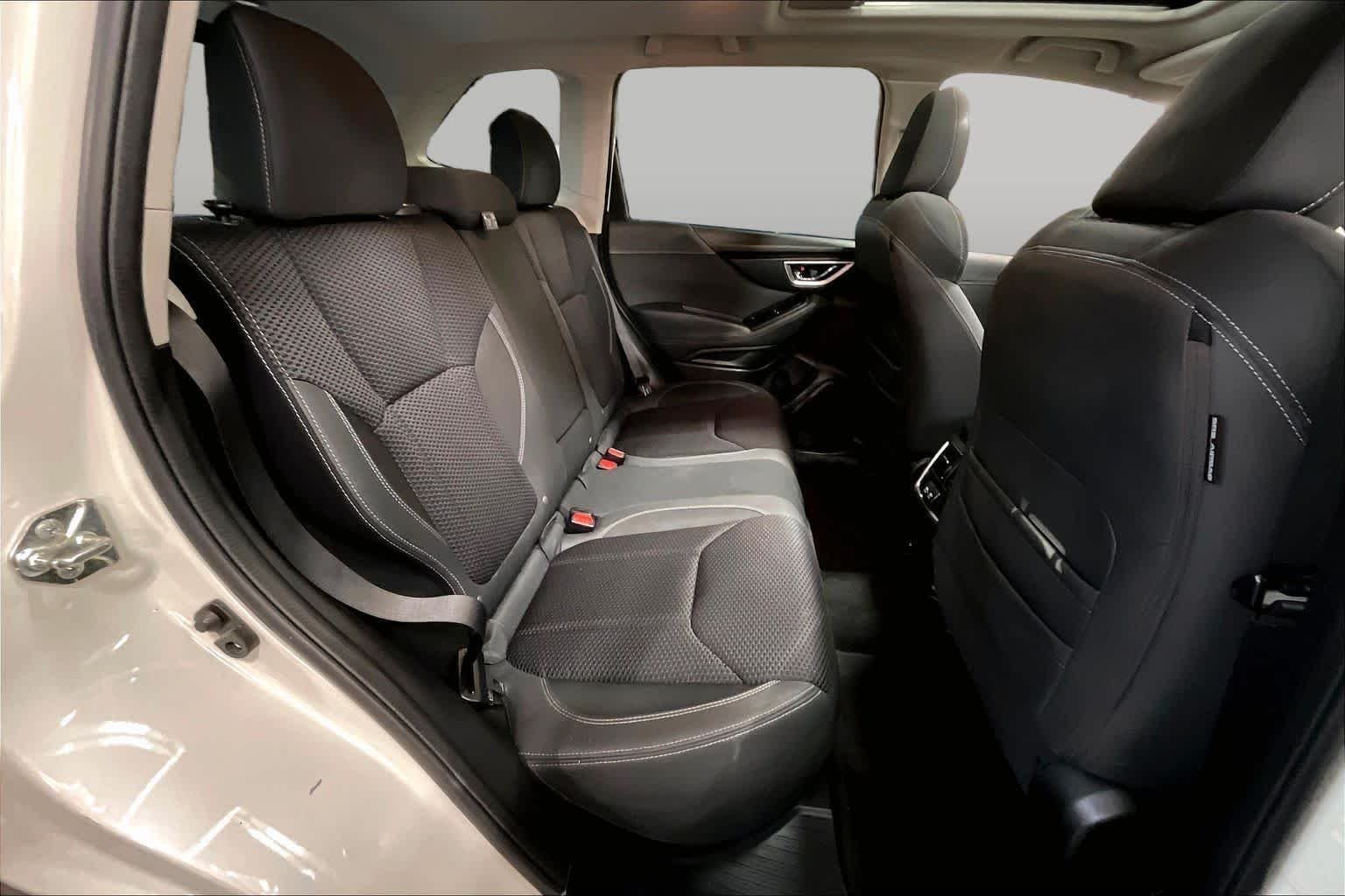 Used 2019 Crystal White Pearl Subaru Premium image 20