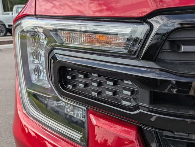 New 2026 Ruby Red Metallic Tinted Clearcoat Ford XLT image 10