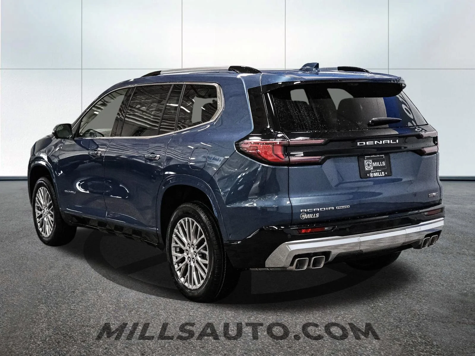 2026 GMC Acadia Denali - Photo 5