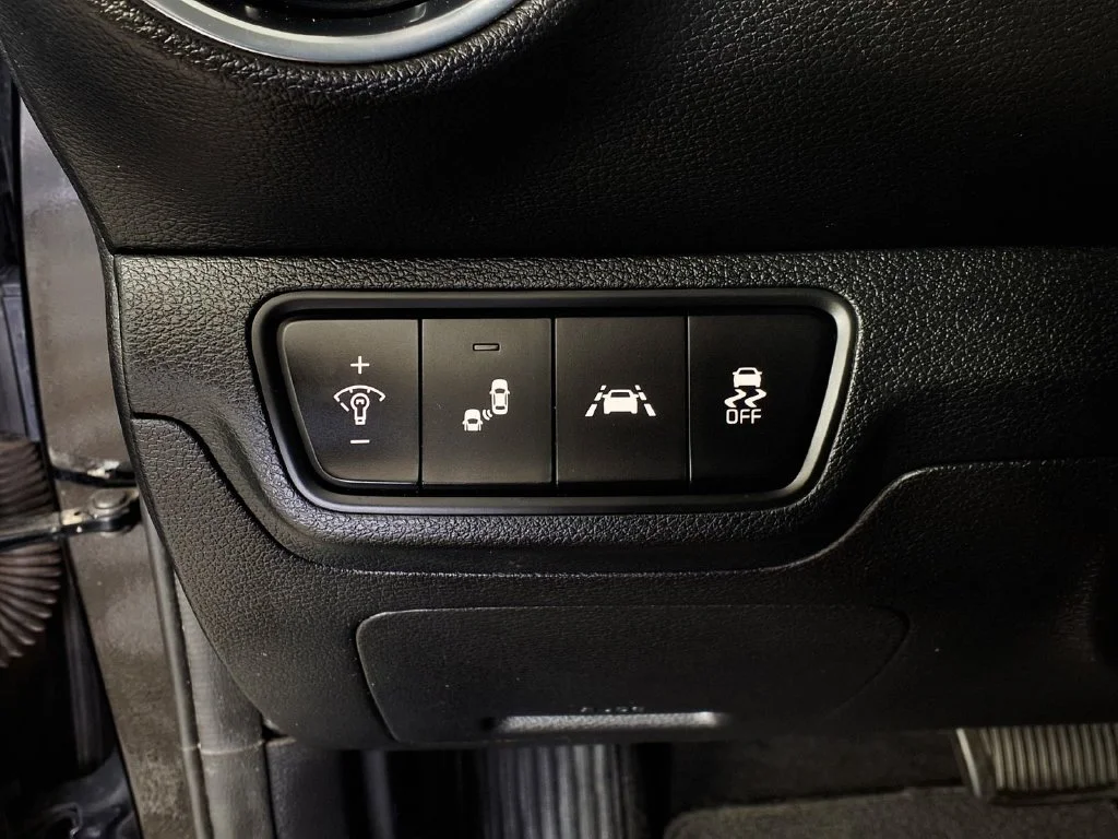Used 2021 Black Kia EX image 19