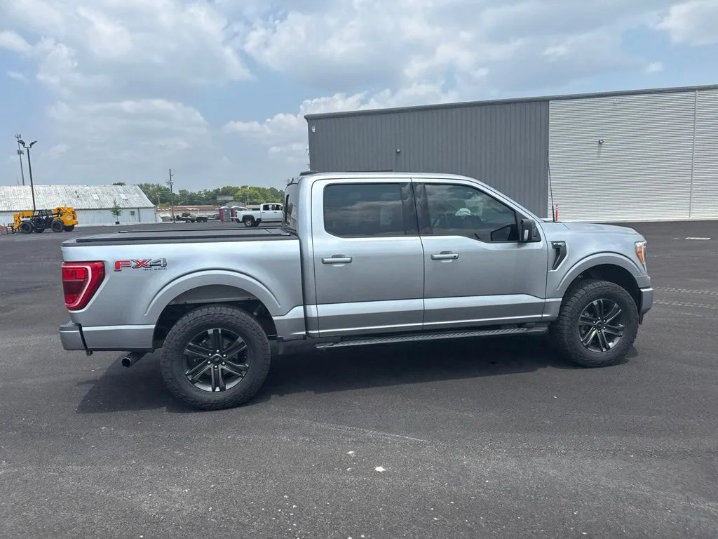 Used 2022 Silver Ford XLT image 13