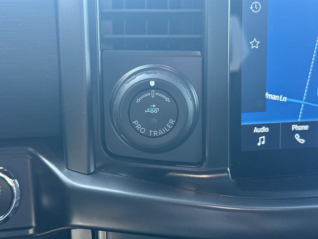 Used 2025  Ford Tremor image 28