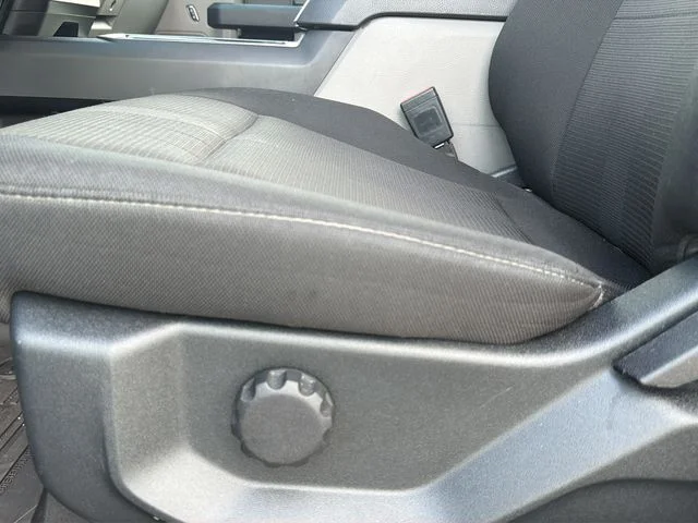 Used 2020 Blue Ford XL image 15