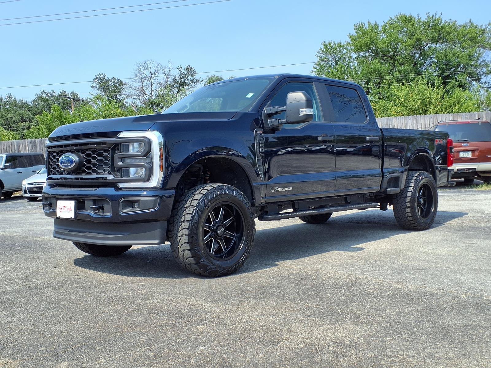 Used 2025 Blue Ford XL image 1