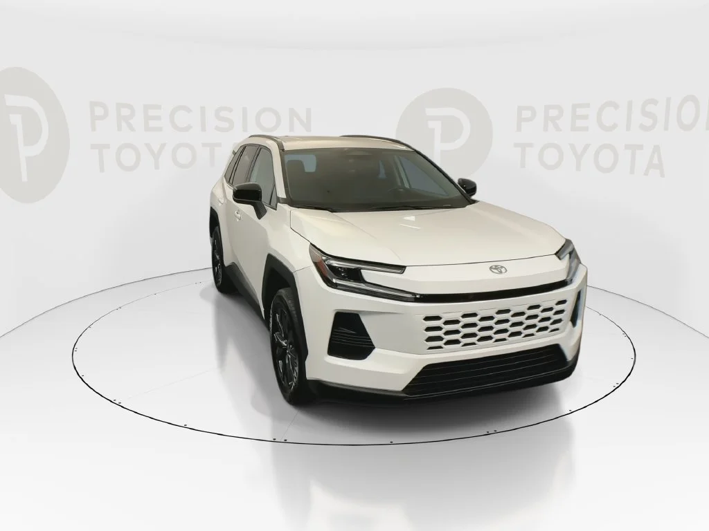 Used 2026 Ice Cap Toyota XLE Premium image 12