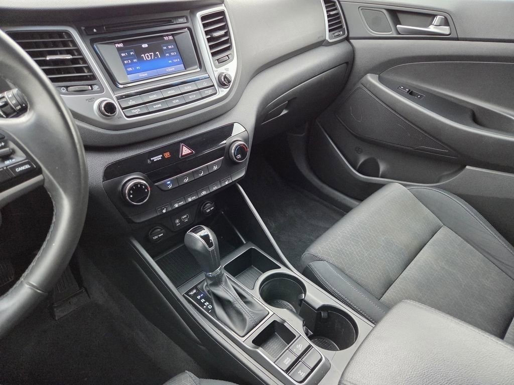 Used 2016 Caribbean Blue Hyundai Sport image 32