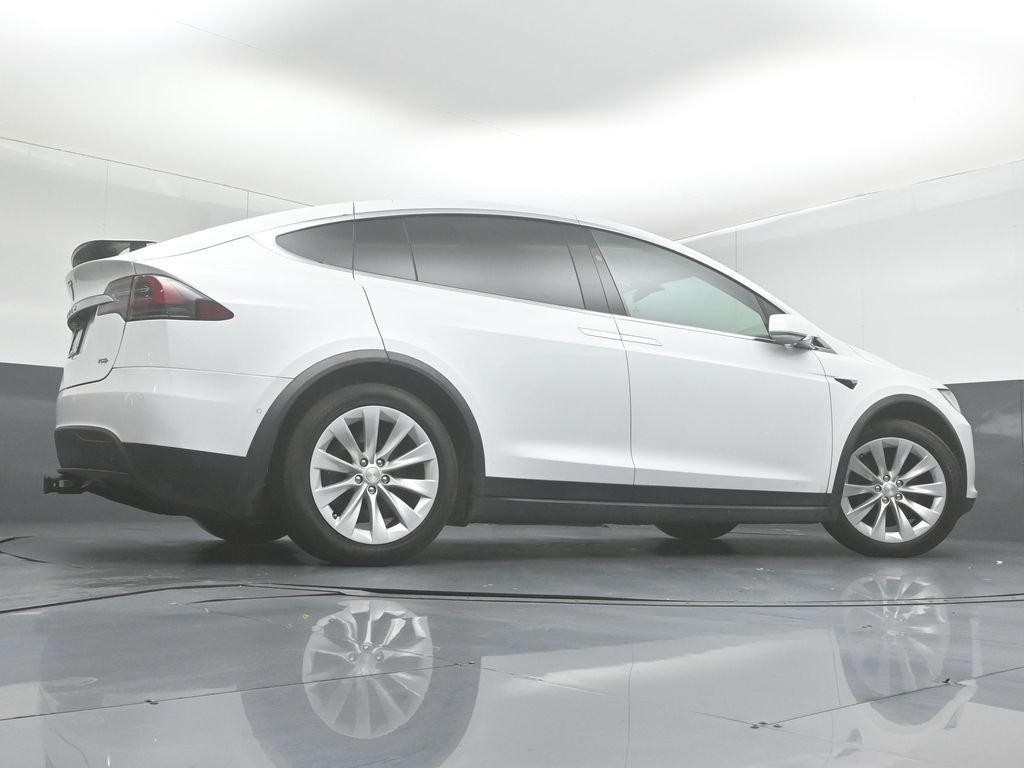 2018 TESLA MODEL X - Image 30