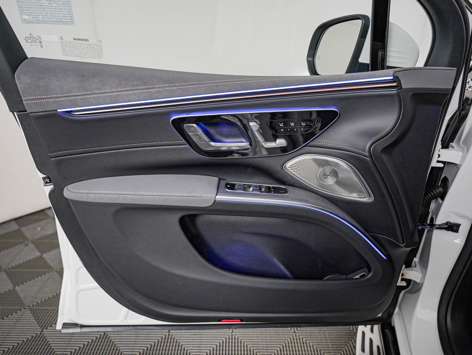 New 2026 Polar White Mercedes-Benz EQS 400 image 21