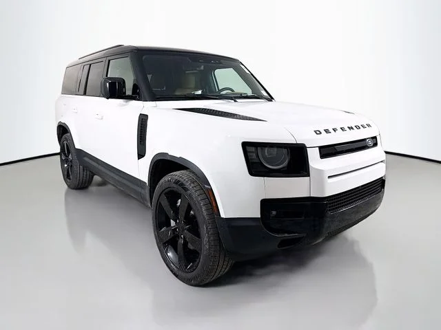 New 2026 Fuji White Land Rover S image 3