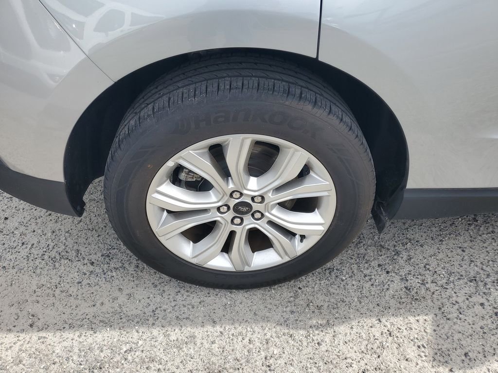 2024 Ford Edge Titanium - Photo 7