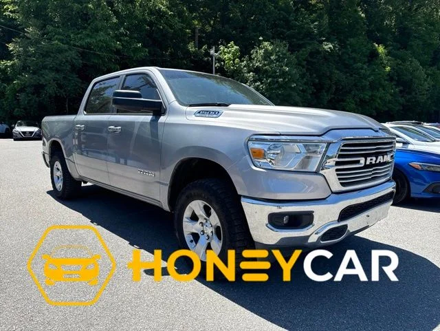 2019 RAM 1500 Big Horn/Lone Star 4x4 Crew Cab 5'7's photo