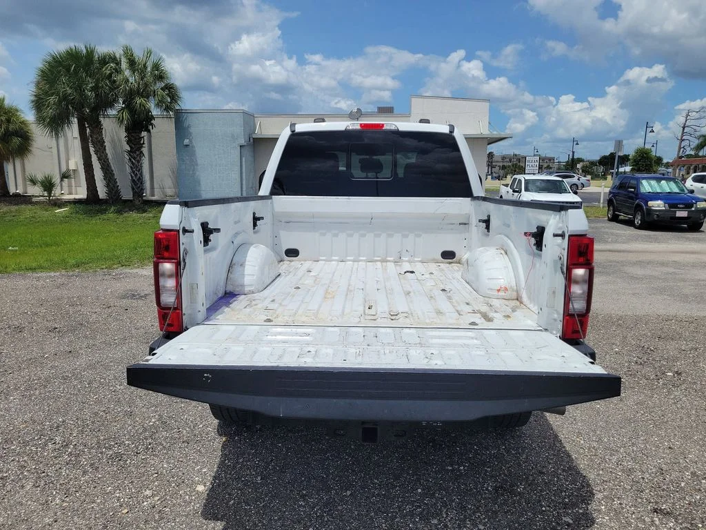 Used 2021 White Ford Lariat image 8