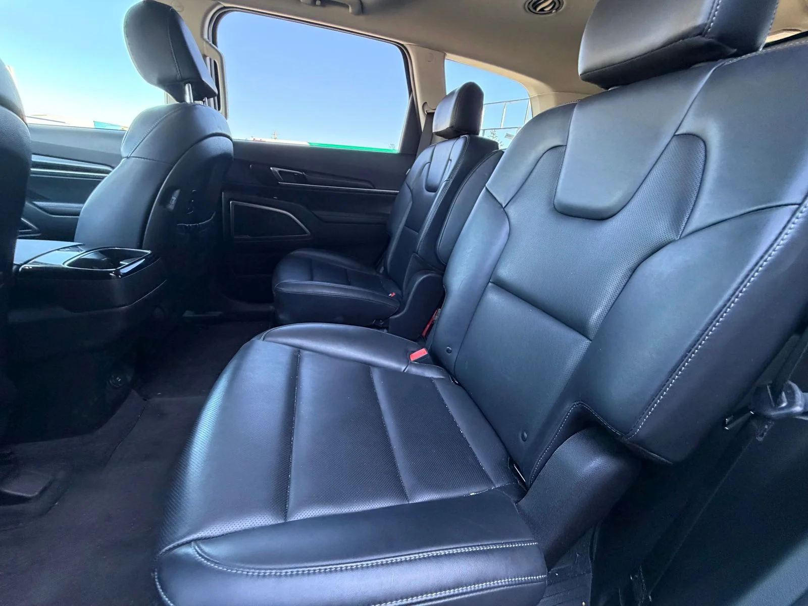 Used 2025 Green Kia S image 10