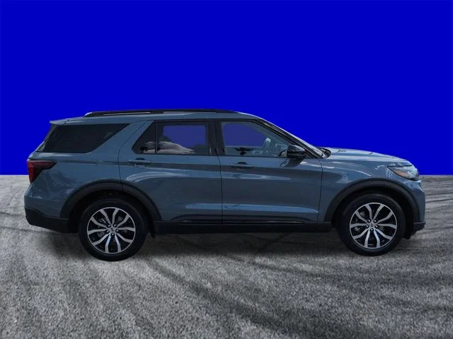 New 2026 Vapor Blue Metallic Ford ST-Line image 3