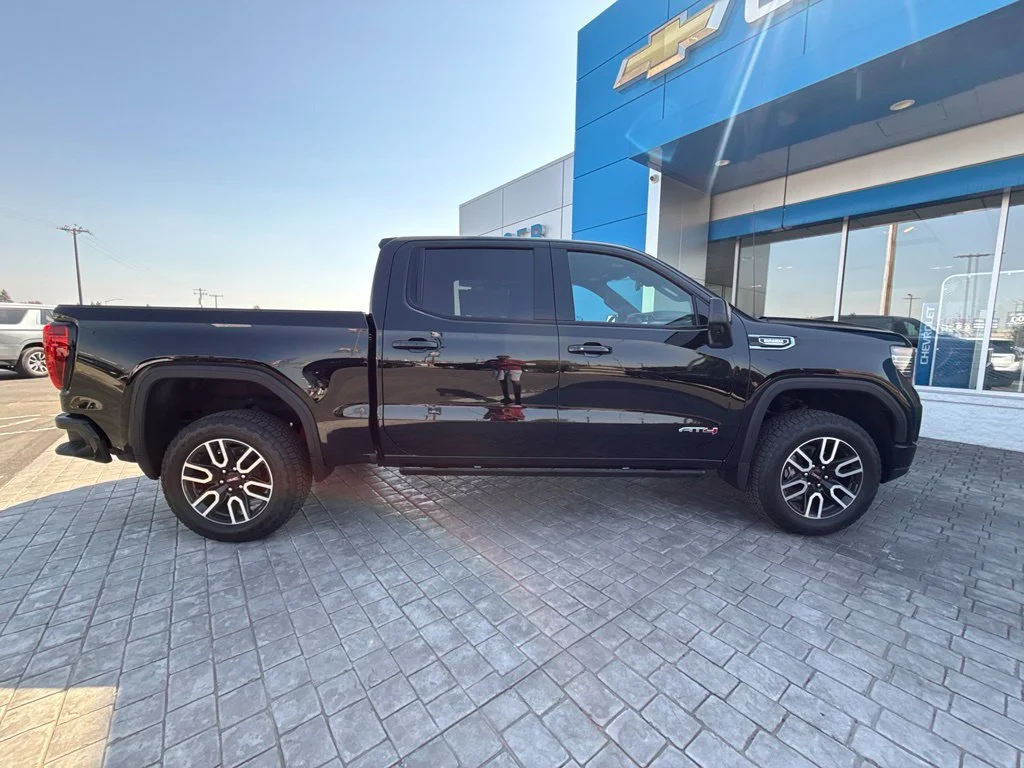 2026 GMC Sierra 1500 AT4 - Photo 13