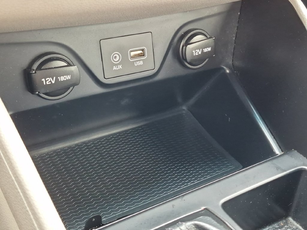 Used 2020 White Hyundai Value image 30