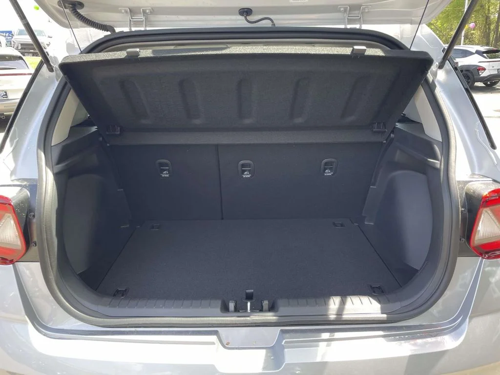 New 2026 Silver Hyundai SE image 8
