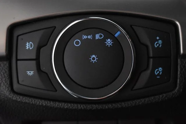 Used 2019 Gray Ford XLT image 29