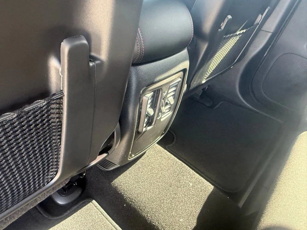 New 2026 Diamond Black Clear-Coat Exterior Paint Dodge GT image 26