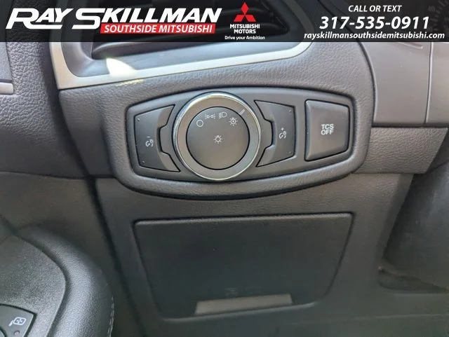 Used 2017 Blue Ford SE image 25