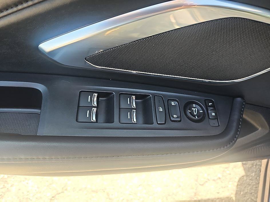 Used 2019 Modern Steel Metallic Acura  image 12