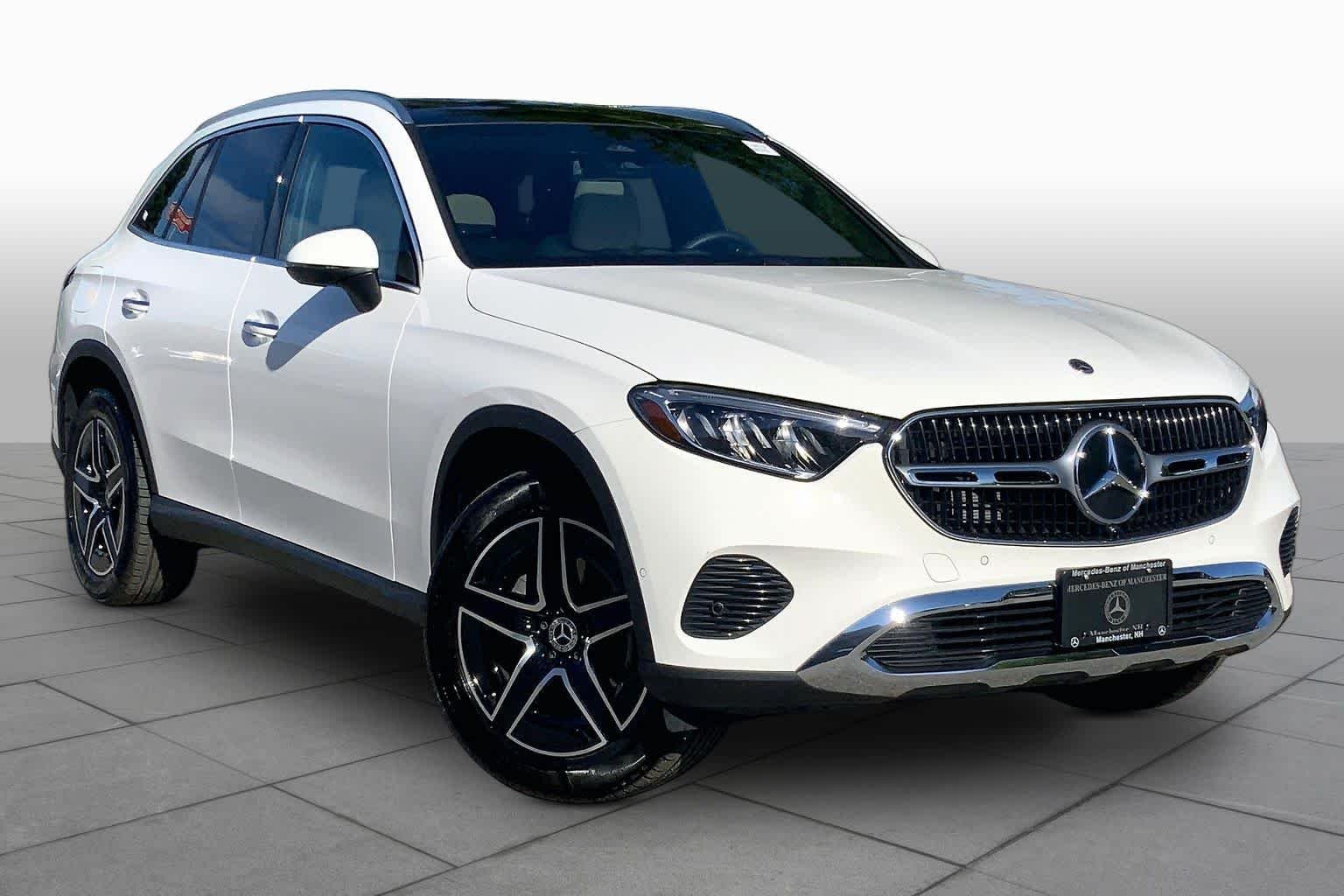 Certified Used 2026 Polar White Mercedes-Benz GLC 300 image 3