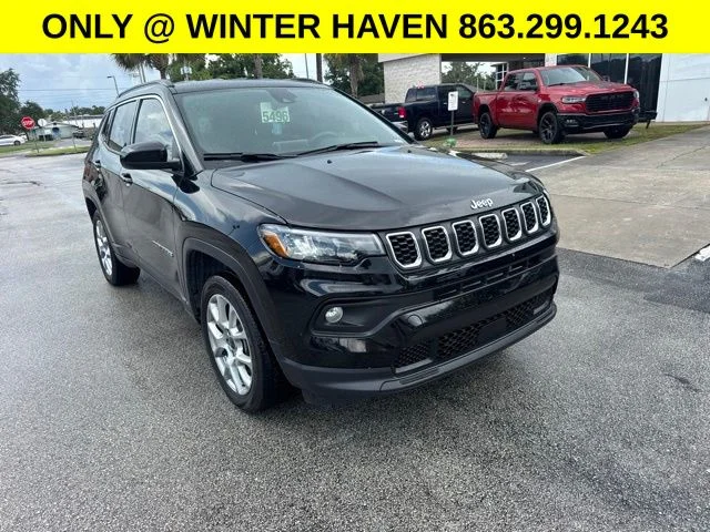 Used 2025 Black Jeep Latitude image 8