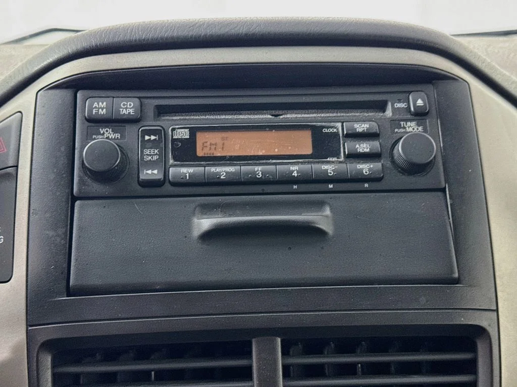 Used 2006 Gray Honda LX image 16