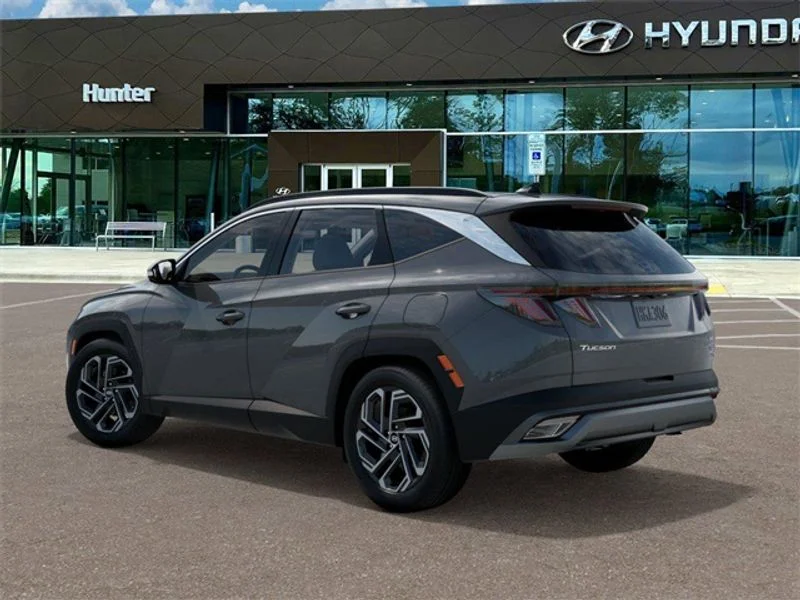Used 2025 Hampton Gray Hyundai Limited image 5