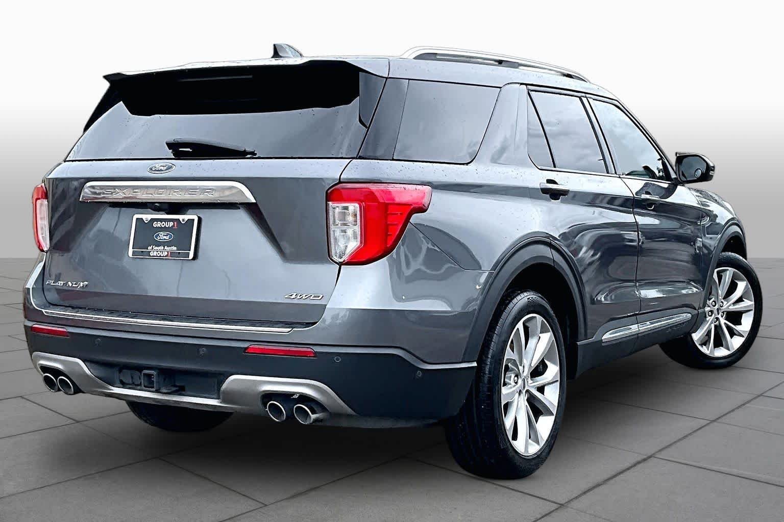 Used 2021 Carbonized Gray Metallic Ford Platinum image 13