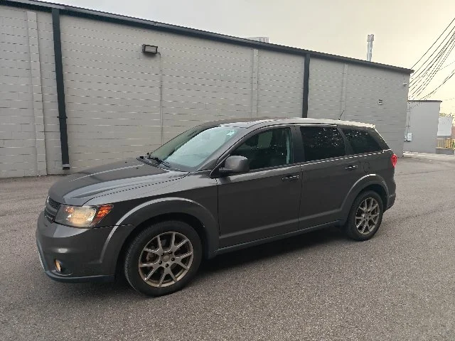 Used 2015 Gray Dodge R/T image 6