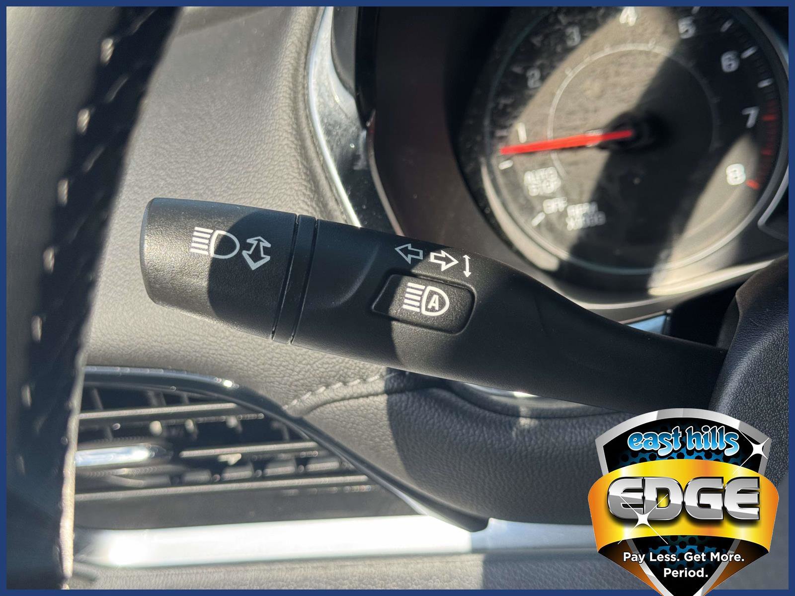 2023 Chevrolet Traverse 1LT - Photo 21