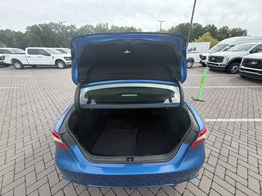 Used 2019 Blue Toyota SE image 28
