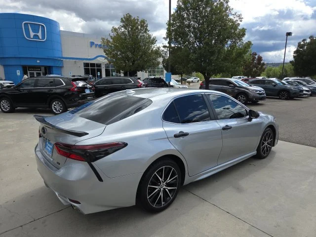 Used 2022 Silver Toyota SE image 5
