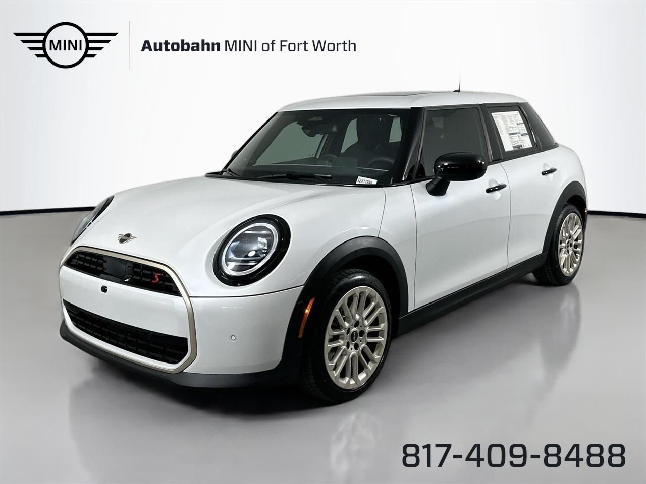 2025 MINI Hardtop Cooper S's photo
