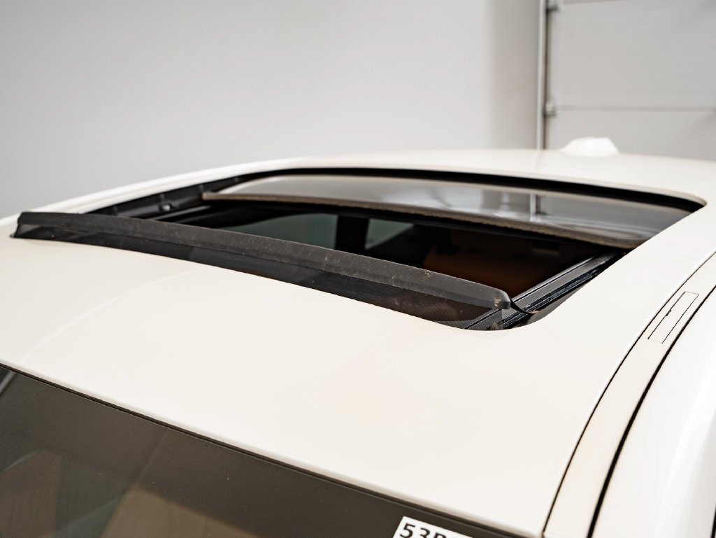 Used 2023 Mineral White Metallic BMW eDrive35 image 14
