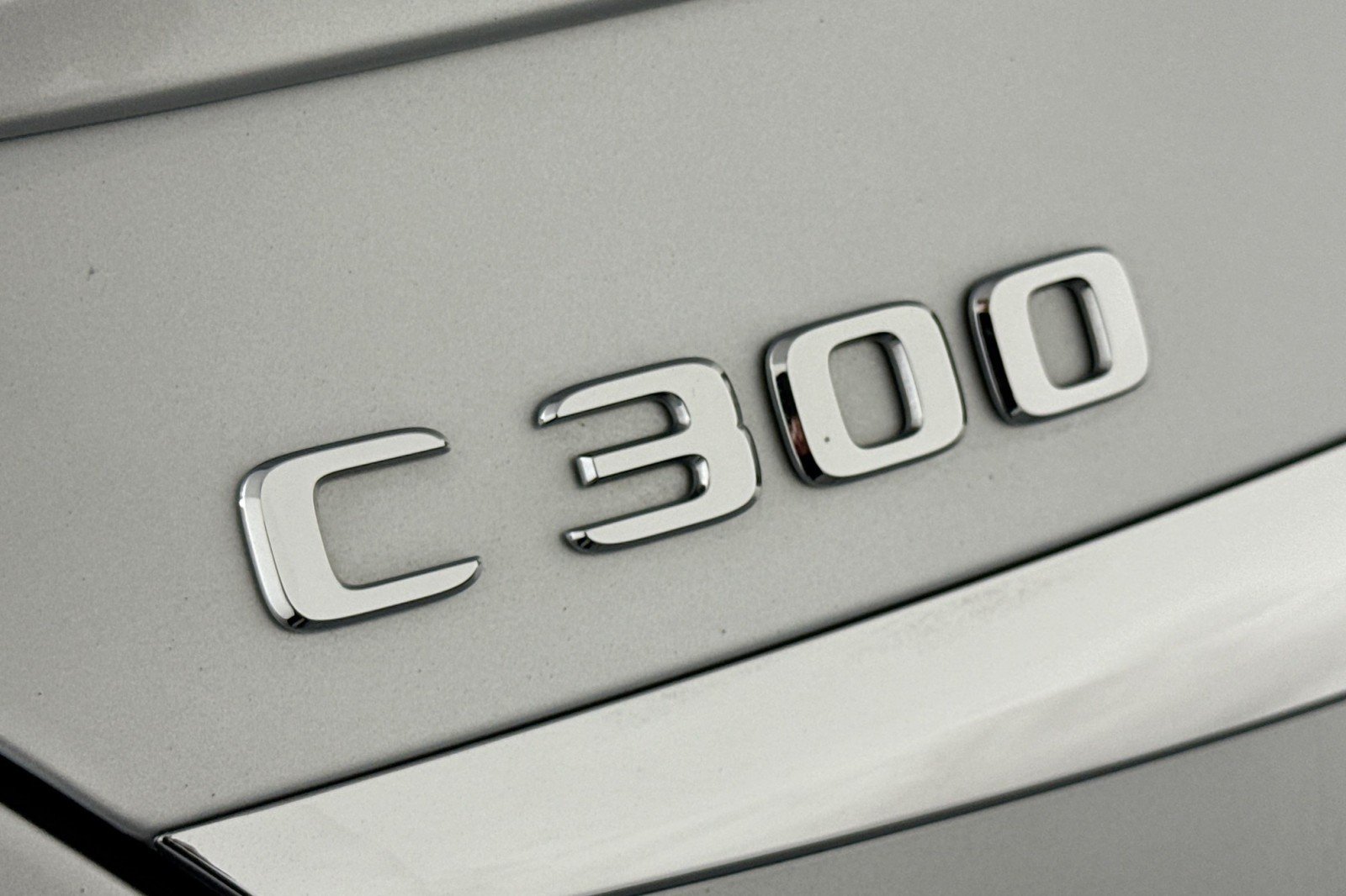 Used 2018 Iridium Silver Metallic Mercedes-Benz C 300 image 9