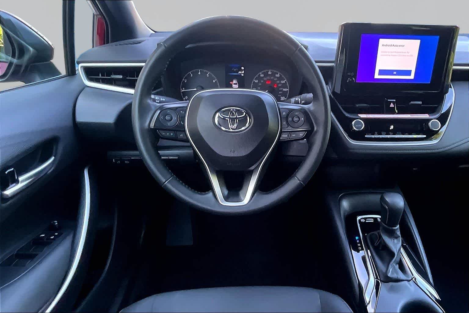 Used 2025 Ruby Flare Pearl Toyota SE image 6