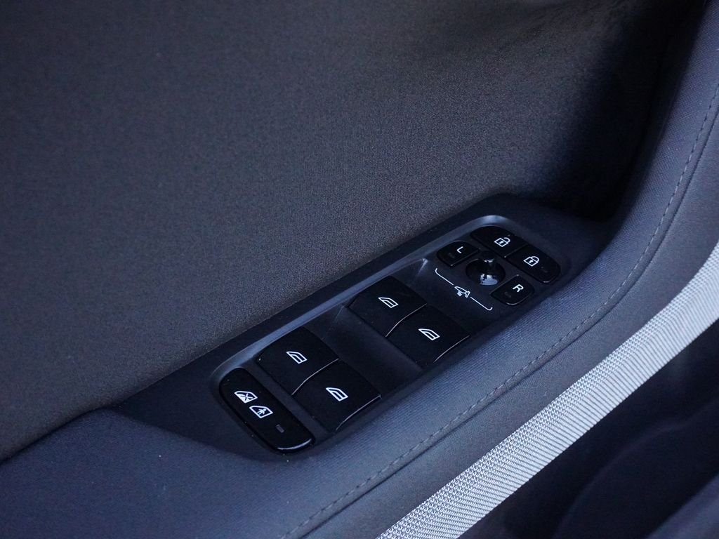 Used 2024 Gray Polestar Long Range Dual Motor image 41
