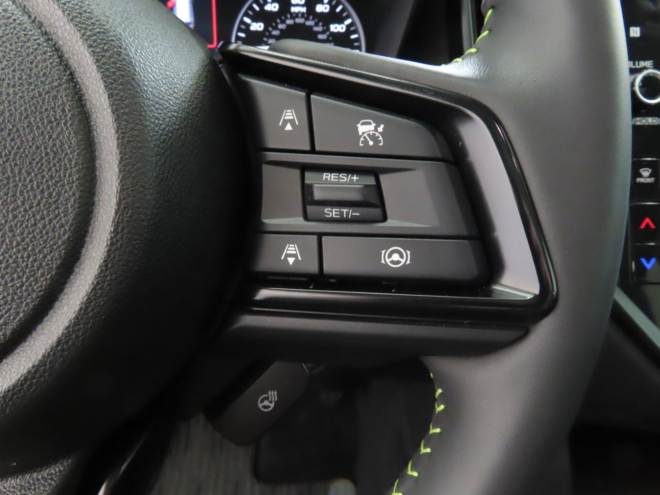 Used 2025 White Subaru Onyx Edition Touring image 14